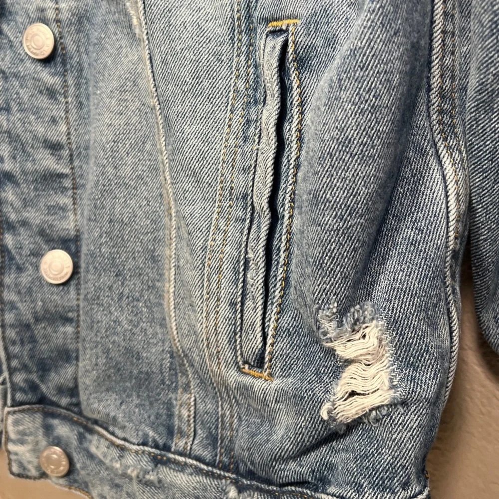 Wild Fable | 100% Cotton Denim Jean Jacket Coat Oversized Women XS Distressed - Picture 5 of 8